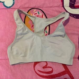 So girls 10 sports bra,